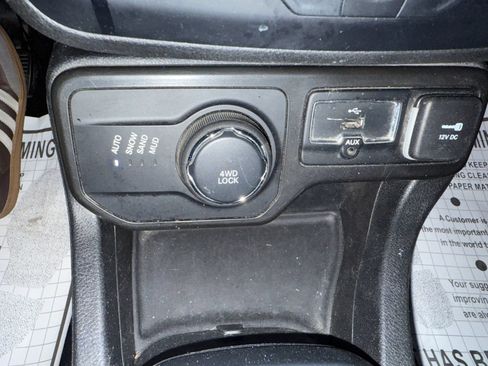 Used 2020 Jeep Renegade Sport AWD/4WD image 18