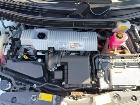 Used 2012 Toyota Prius Four FWD image 29