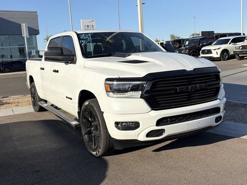 Used 2023 RAM 1500 Laramie AWD/4WD image 4