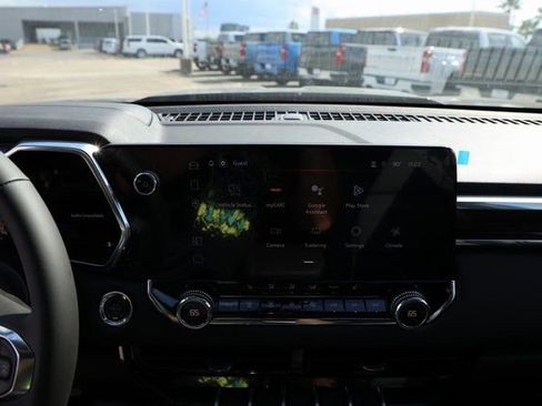 New 2026 GMC Canyon Elevation w/ Convenience Package image 17