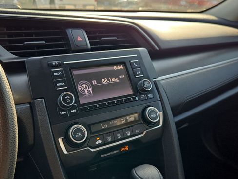 Used 2019 Honda Civic LX image 21