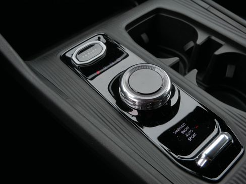 New 2026 Jeep Cherokee Limited AWD/4WD image 9