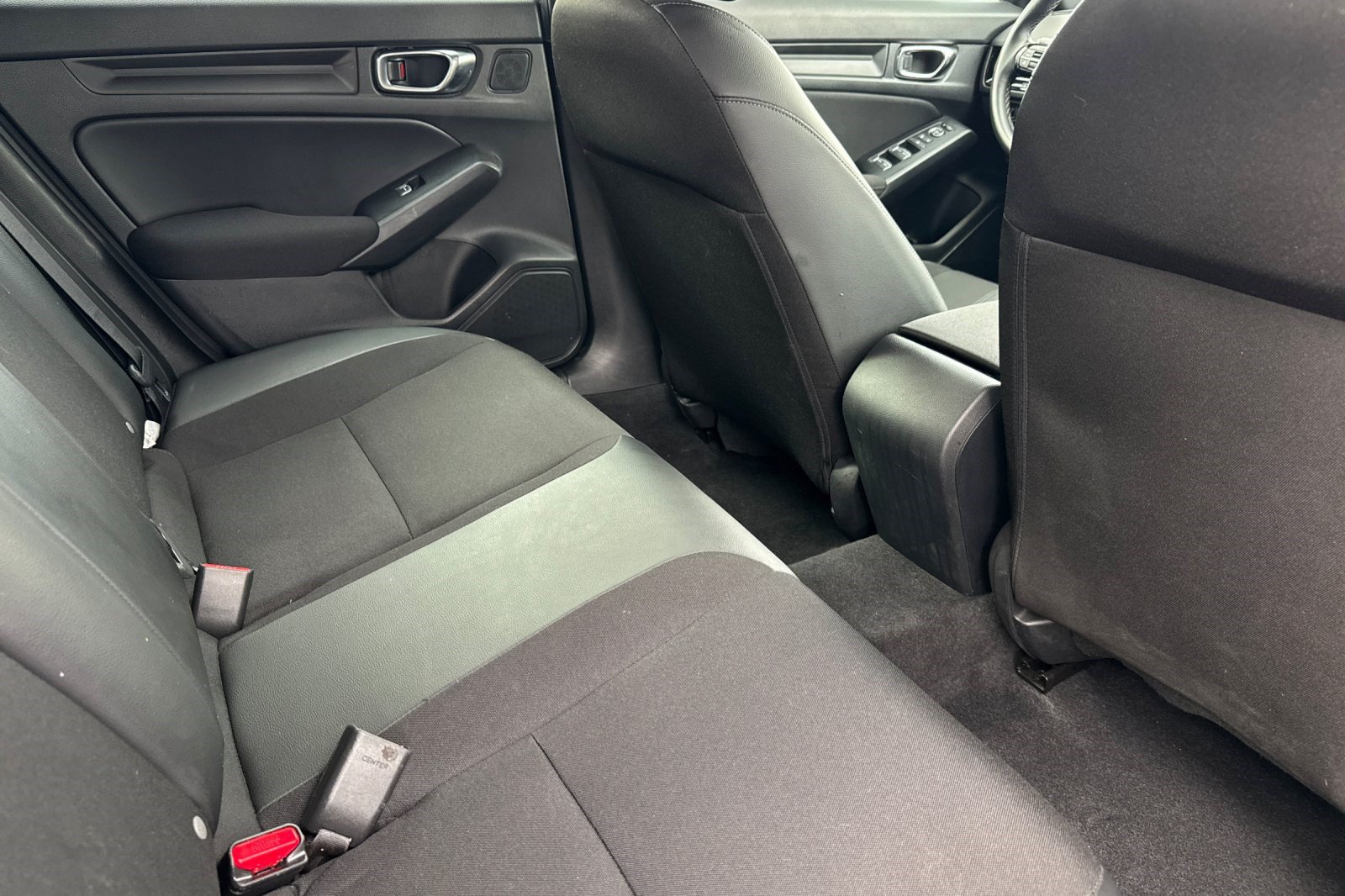 Used 2025 Honda Civic Sport image 31