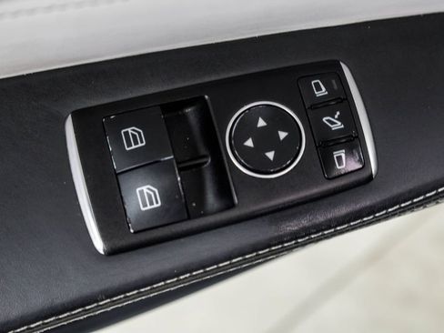 Used 2018 Mercedes-Benz AMG GT Roadster image 39