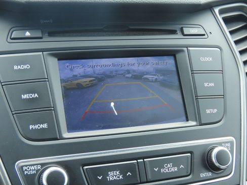 Used 2017 Hyundai Santa Fe Sport FWD image 30
