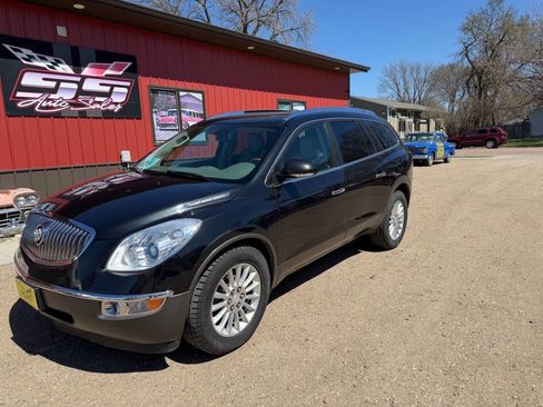 Used 2012 Buick Enclave Leather image 2