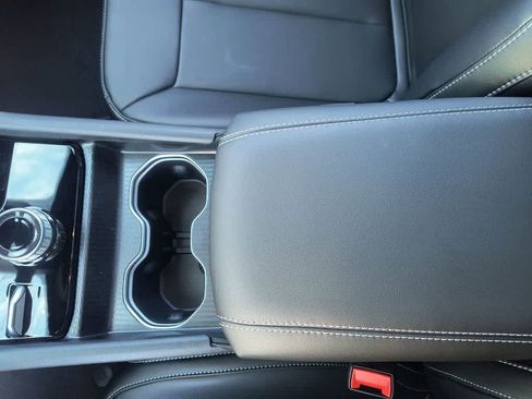 New 2026 Jeep Grand Cherokee Limited w/ Limited Altitude Package image 21