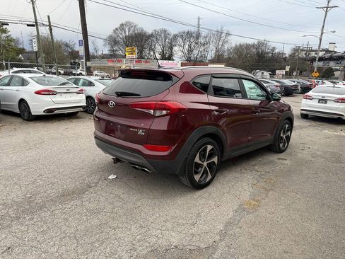 Used 2016 Hyundai Tucson Sport image 5