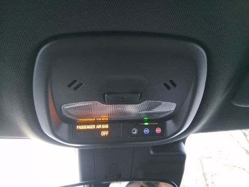 Used 2024 Chevrolet Trax RS w/ Driver Confidence Package image 27