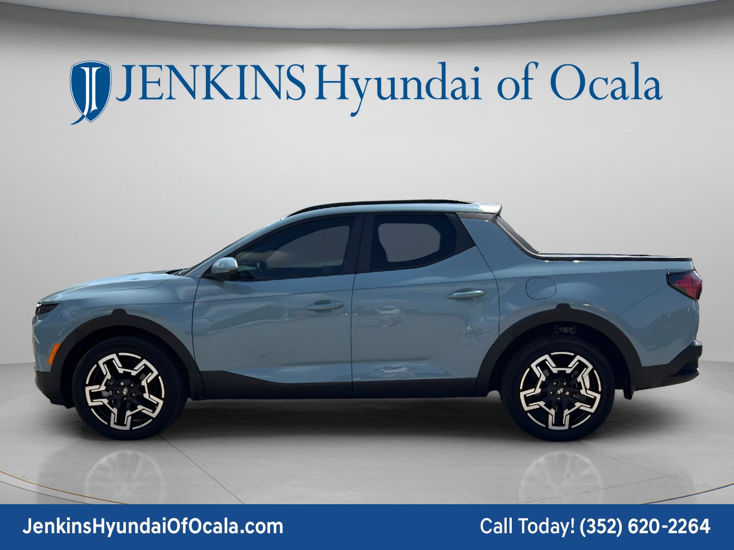 Certified 2025 Hyundai Santa Cruz Limited AWD/4WD image 6