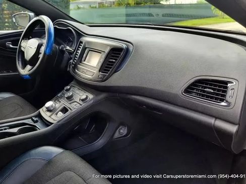 Used 2015 Chrysler 200 S FWD image 16