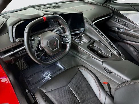 Used 2020 Chevrolet Corvette Stingray Premium Cpe w/ 3LT image 2