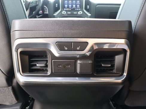 Used 2021 GMC Sierra 1500 AT4 w/ AT4 Premium Package AWD/4WD image 32