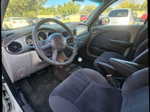 Used 2004 Chrysler PT Cruiser w/ PWR Convenience Group FWD image 11
