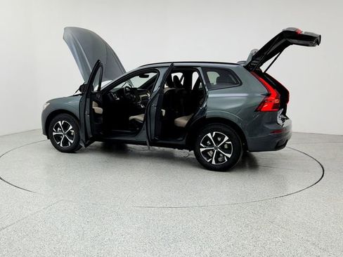 New 2026 Volvo XC60 B5 Core w/ Climate Package image 12