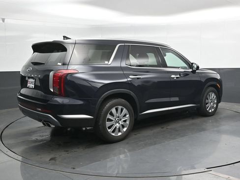 Used 2024 Hyundai Palisade SEL FWD image 3