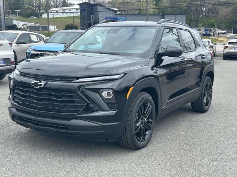 New 2026 Chevrolet TrailBlazer LT w/ Midnight Edition FWD image 7