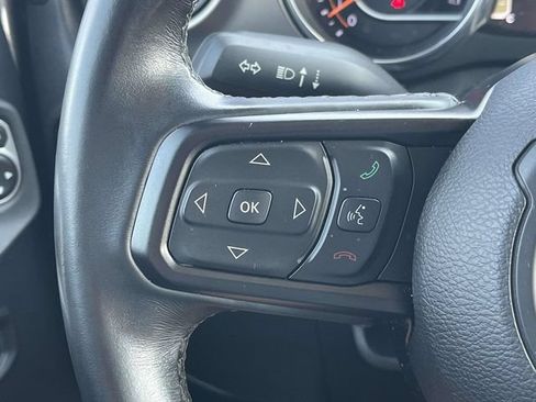 Used 2020 Jeep Wrangler Sport AWD/4WD image 23