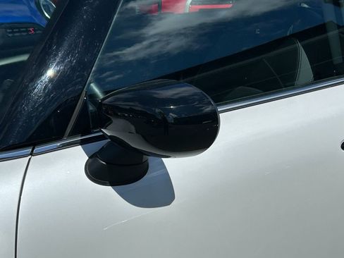 Used 2024 MINI Cooper SE FWD image 10
