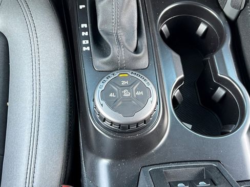 Used 2024 Ford Bronco Big Bend image 19