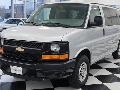 Used 2015 Chevrolet Express 2500 LS image 1