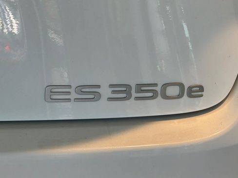 New 2026 Lexus ES 350e FWD image 27
