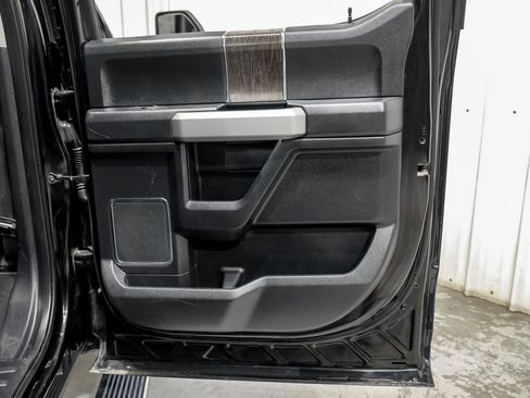 Used 2020 Ford F250 Lariat w/ Lariat Ultimate Package AWD/4WD image 47