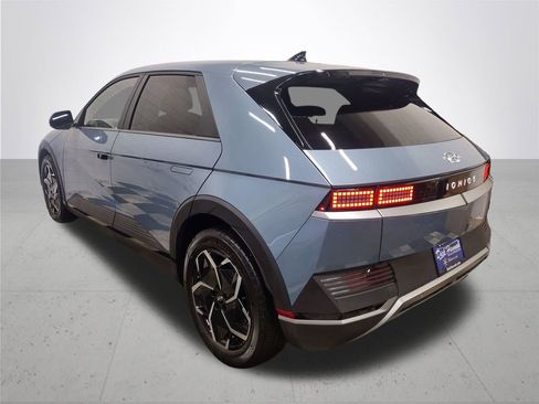 Used 2023 Hyundai Ioniq 5 SEL image 11