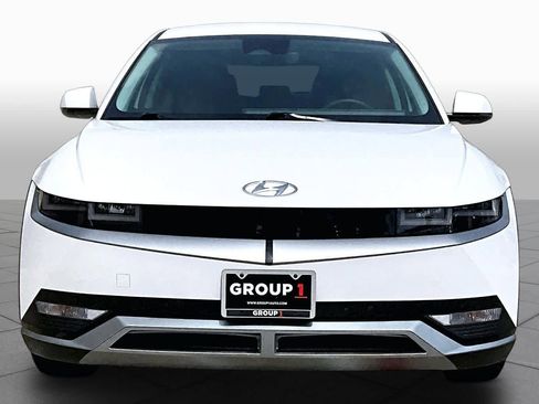 Certified 2024 Hyundai Ioniq 5 SEL image 3