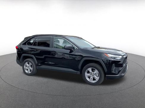 Used 2025 Toyota RAV4 LE image 2