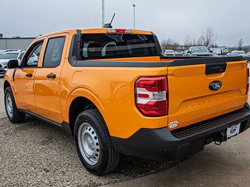 New 2026 Ford Maverick XL image 3