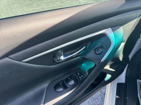 Used 2018 Nissan Altima 2.5 S image 12