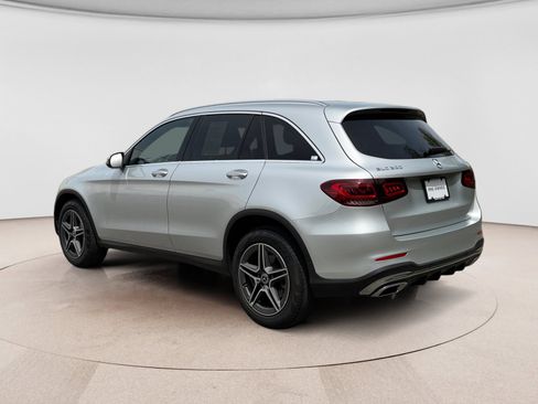 Used 2020 Mercedes-Benz GLC 300 4MATIC image 3