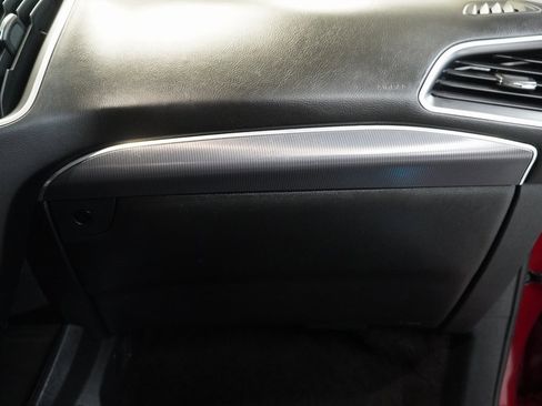 Used 2016 Ford Edge Titanium w/ Technology Package image 34