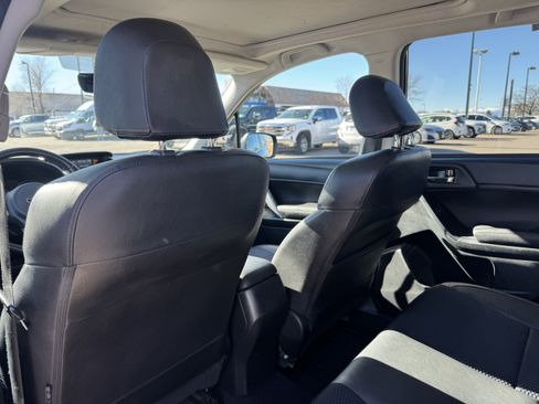 Used 2017 Subaru Forester 2.0XT Premium image 14