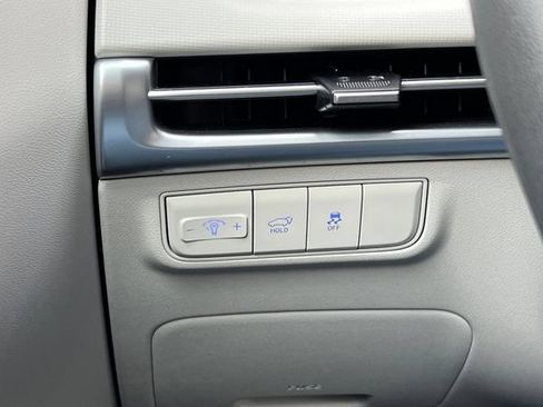 Certified 2025 Hyundai Tucson SEL FWD image 36