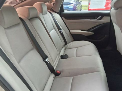 Used 2019 Honda Accord LX image 9