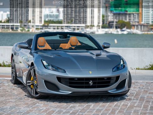 Used 2019 Ferrari Portofino image 13