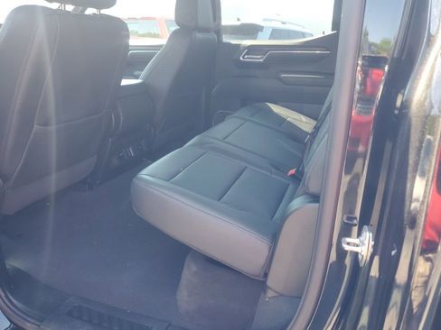 Certified 2025 GMC Sierra 1500 SLT AWD/4WD image 16
