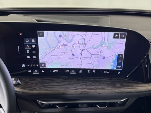 Used 2025 Audi Q5 Premium w/ Convenience Package image 27