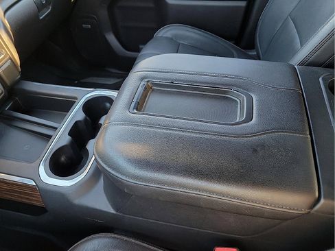 Used 2020 Chevrolet Silverado 1500 High Country w/ Technology Package image 20