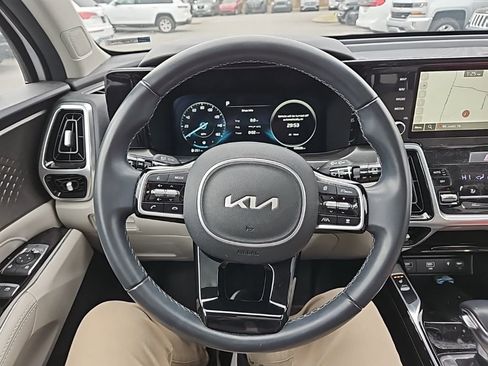 Used 2023 Kia Sorento SX image 18