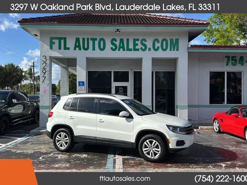 Used 2016 Volkswagen Tiguan S image 12