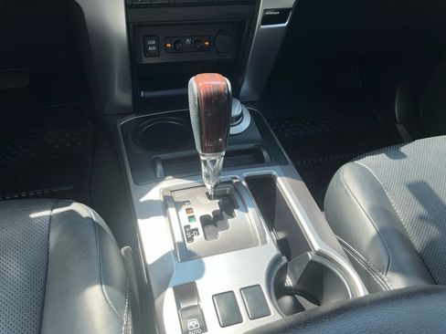 Used 2017 Toyota 4Runner Limited AWD/4WD image 12