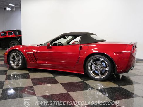 Used 2012 Chevrolet Corvette Grand Sport w/ 3LT Preferred Equipment Group RWD image 9
