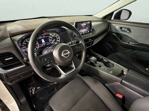 Used 2023 Nissan Rogue S image 18