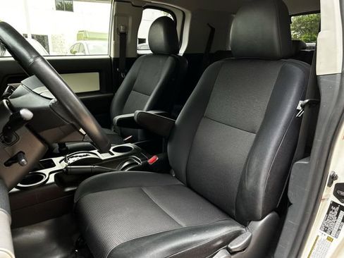 Used 2012 Toyota FJ Cruiser 4WD w/ Upgrade Pkg image 26