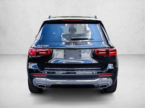 New 2026 Mercedes-Benz GLB 250 4MATIC image 6