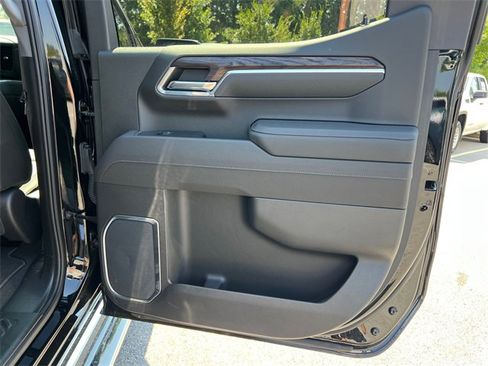 Certified 2025 GMC Sierra 1500 SLT w/ SLT Premium Package image 16