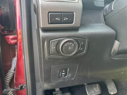 Used 2017 Ford F150 Raptor w/ Equipment Group 802A Luxury AWD/4WD image 3